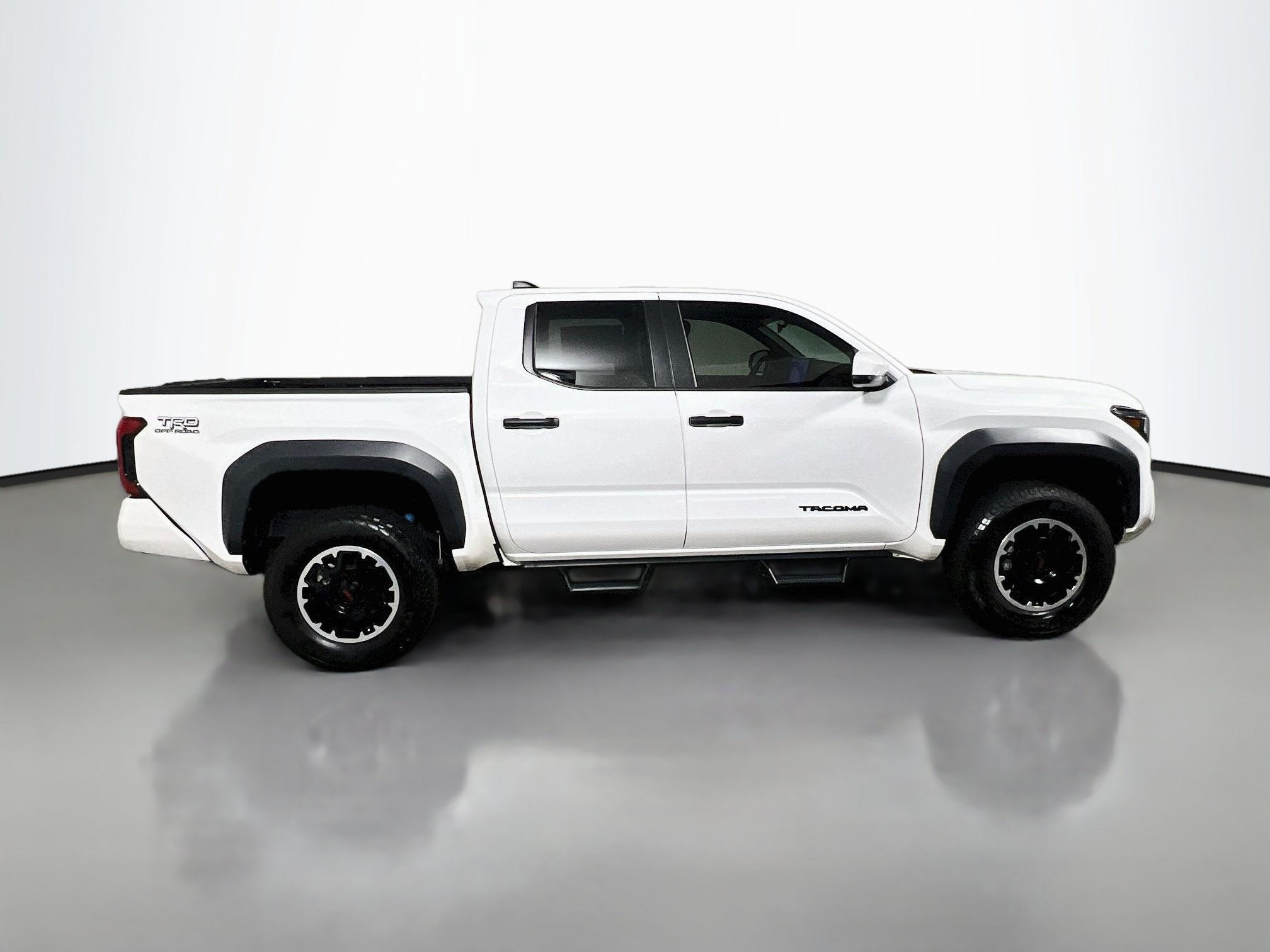 Used 2024 Toyota Tacoma TRD Off-Road AWD/4WD image 3