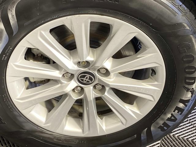 Used 2024 Toyota Grand Highlander XLE image 28