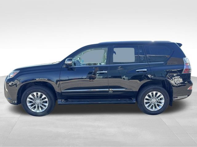 Used 2014 Lexus GX 460 w/ Premium Package AWD/4WD image 2