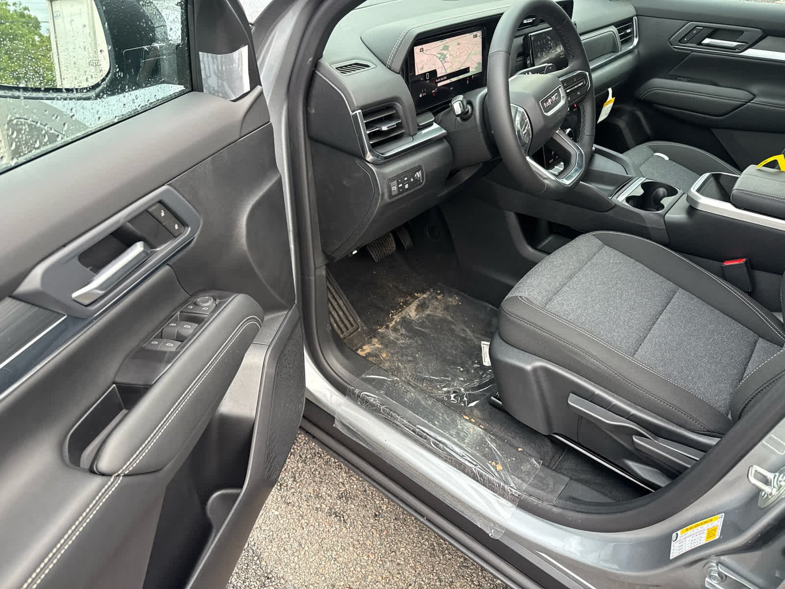 New 2027 GMC Terrain Elevation w/ Technology Package II AWD/4WD image 13