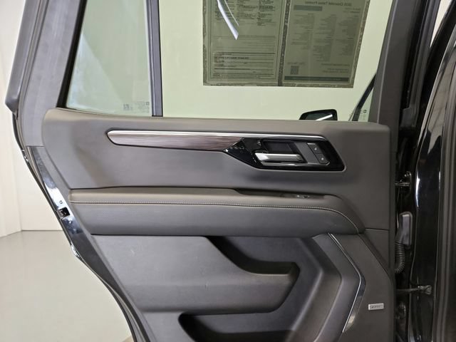 Used 2025 Chevrolet Tahoe Premier RWD image 37