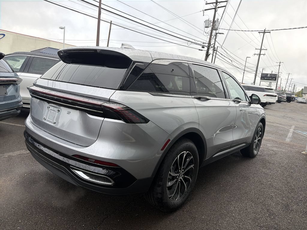 New 2026 Lincoln Nautilus Premier AWD/4WD image 3