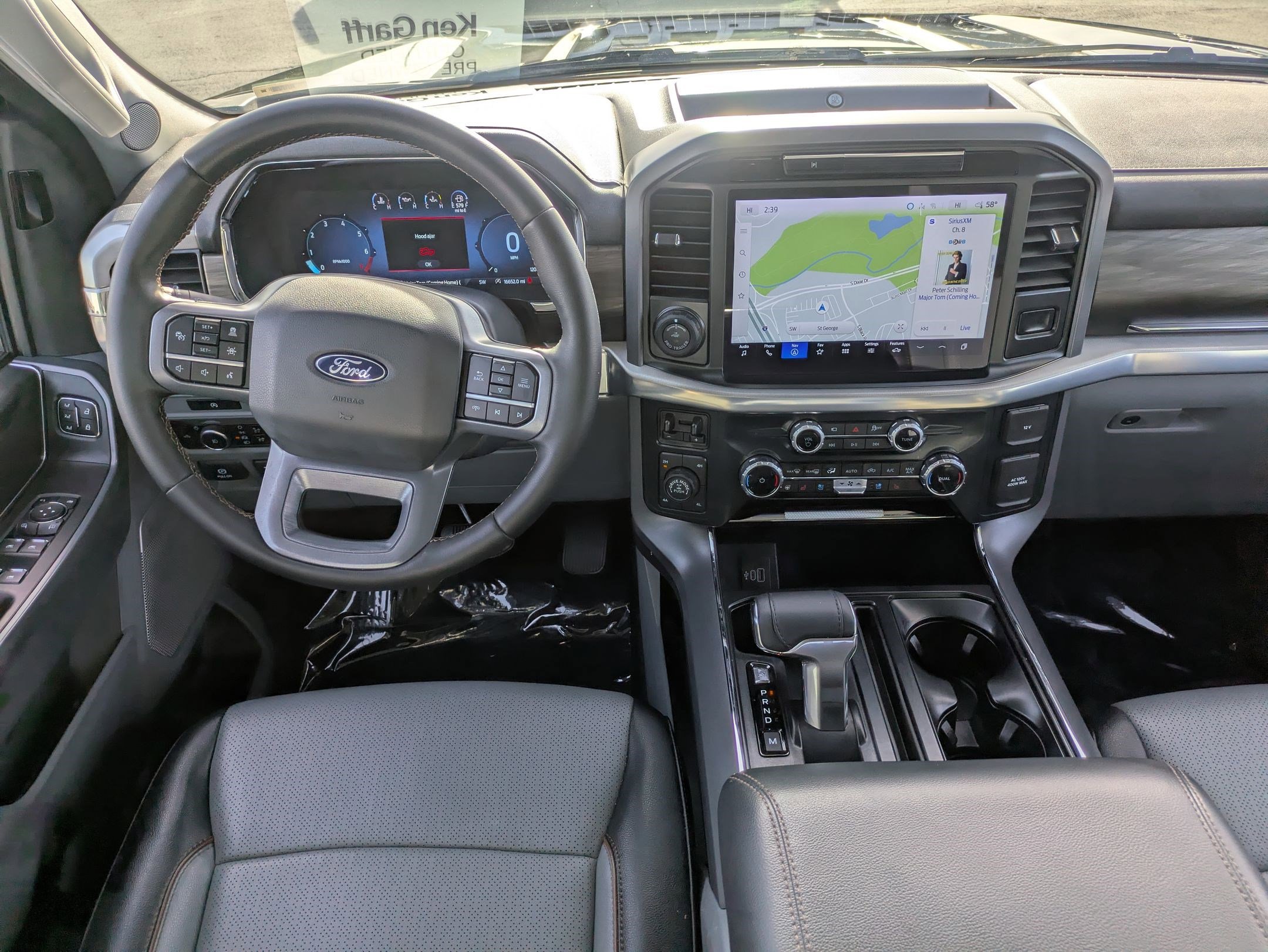 Used 2025 Ford F150 Lariat w/ Equipment Group 501A Mid image 28