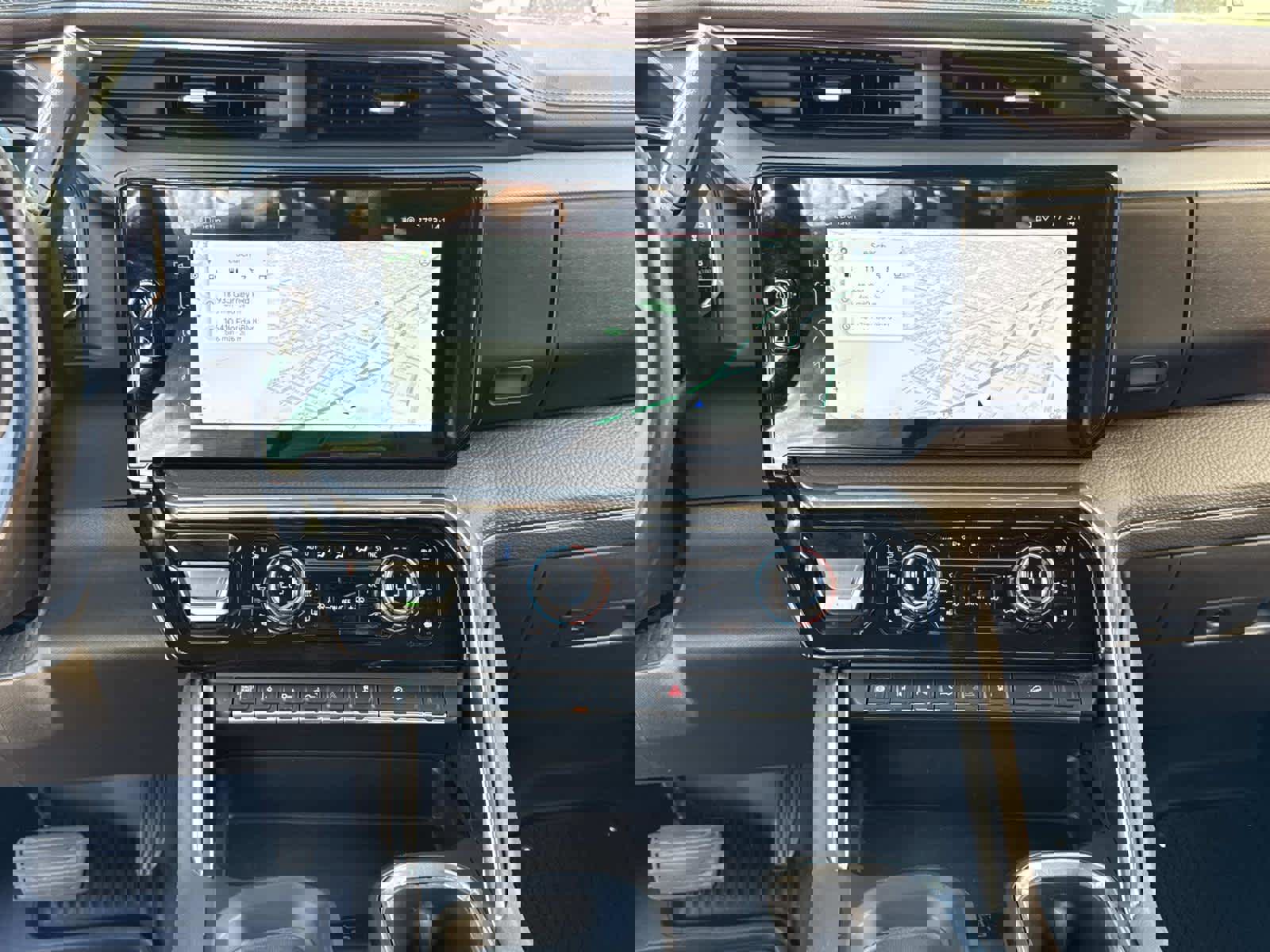 Used 2024 GMC Sierra 2500 Denali w/ Denali Reserve Package image 42