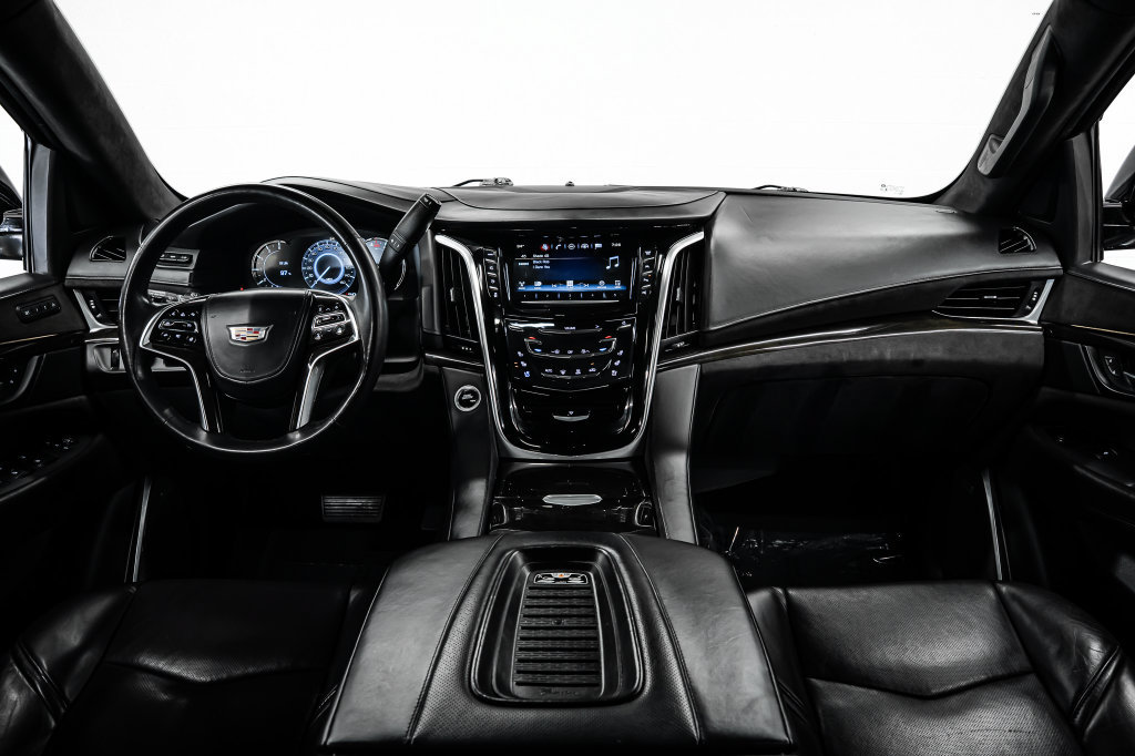 Used 2020 Cadillac Escalade Platinum RWD image 20