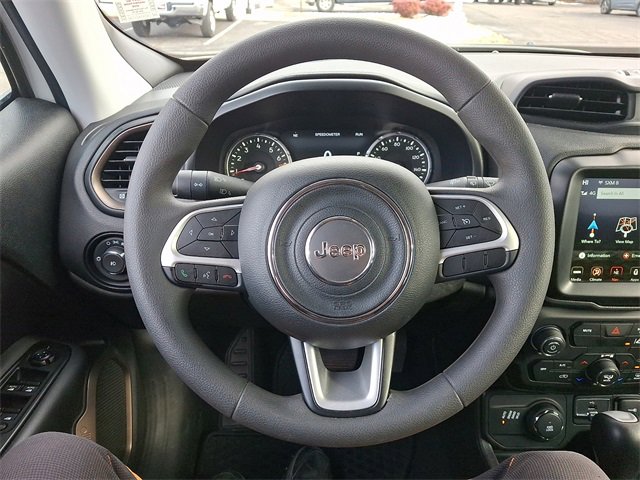 Used 2023 Jeep Renegade Latitude image 19