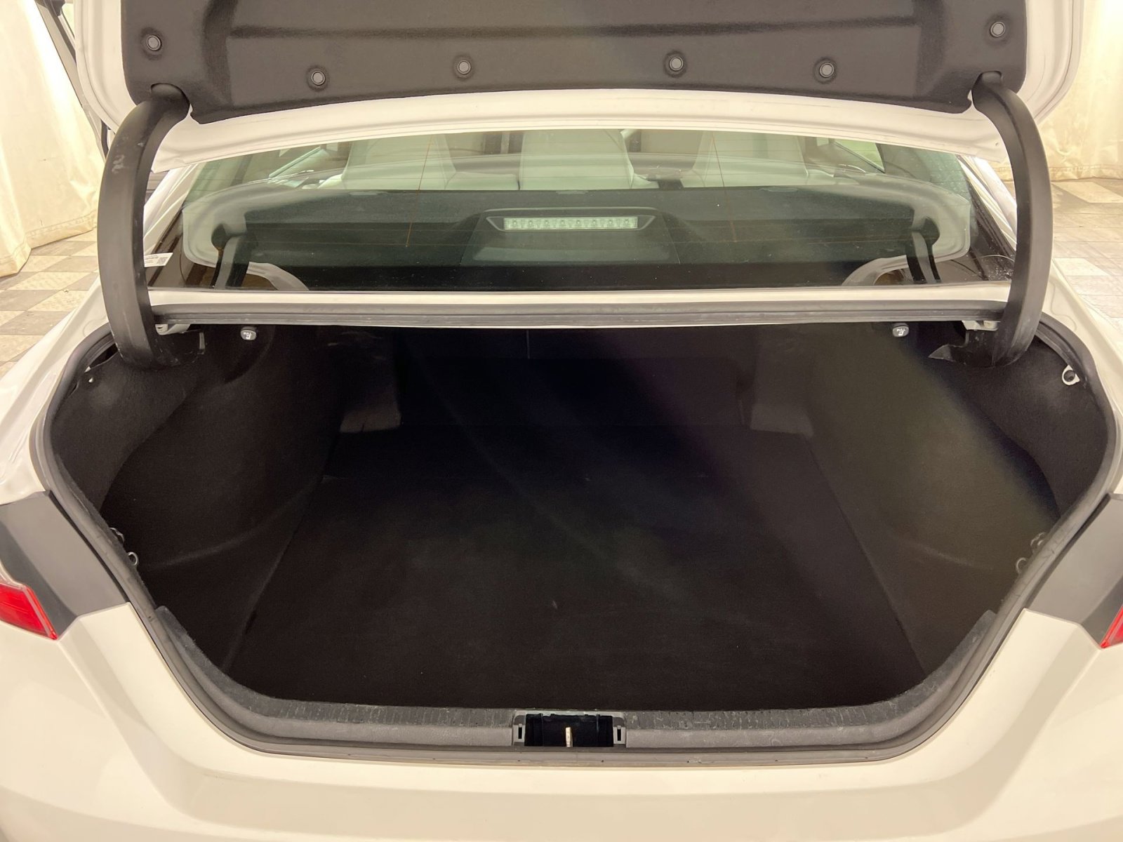 Used 2023 Toyota Camry SE image 25