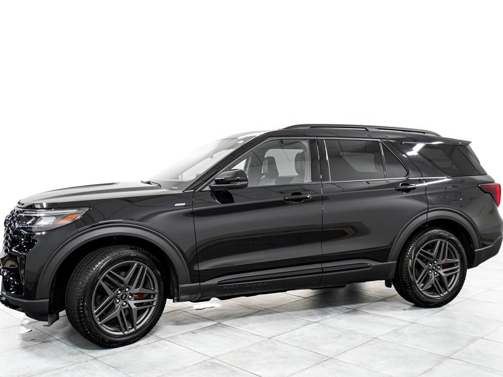 New 2026 Ford Explorer ST-Line w/ ST-Line Street Pack AWD/4WD image 4