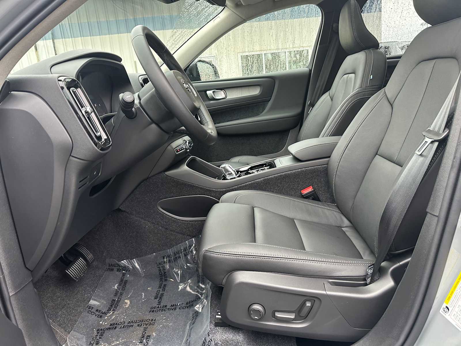 New 2026 Volvo XC40 B5 Plus w/ Protection Package Premier image 19