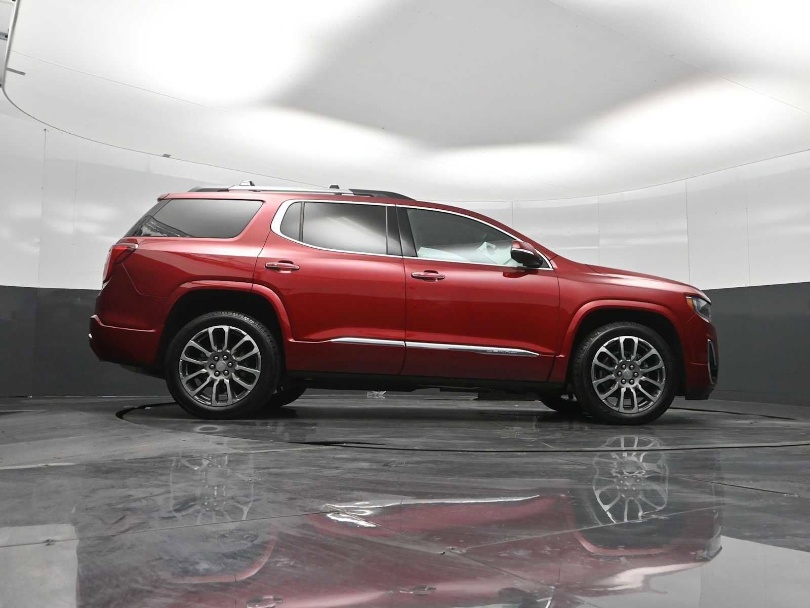 Used 2021 GMC Acadia Denali w/ Denali Technology Package AWD/4WD image 47