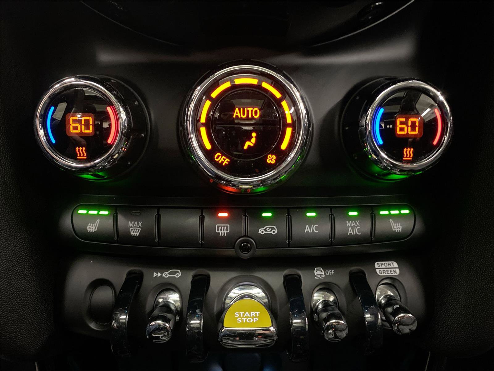 Certified 2023 MINI Cooper SE image 21