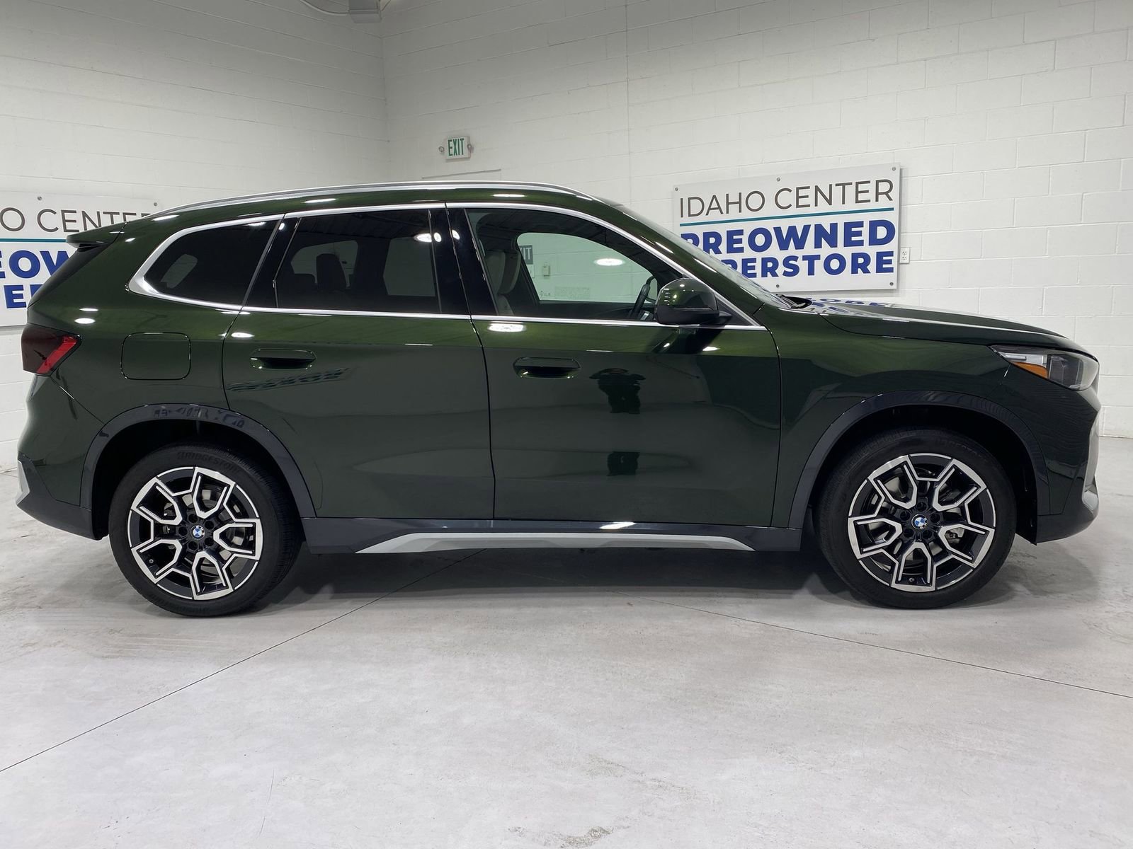 Used 2025 BMW X1 xDrive28i w/ Convenience Package AWD/4WD image 9