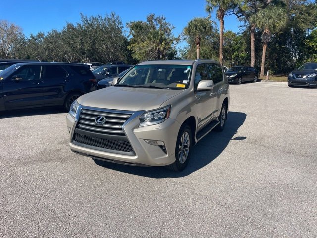 Used 2014 Lexus GX 460 Luxury image 3