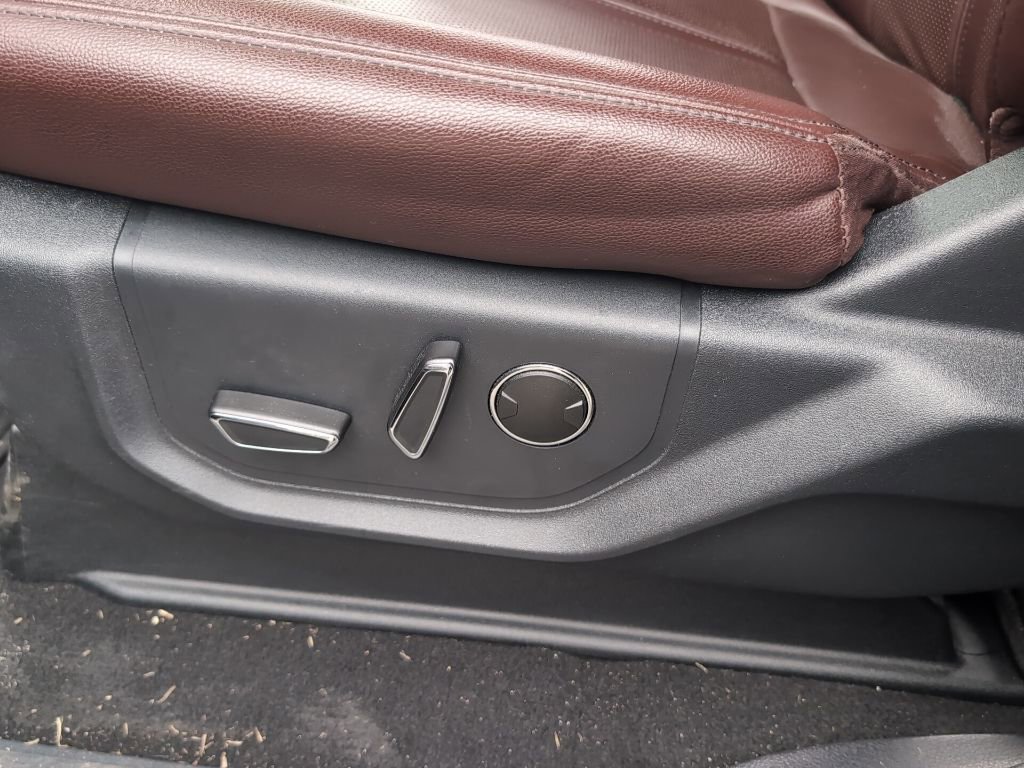 Used 2024 Ford Expedition Limited image 22