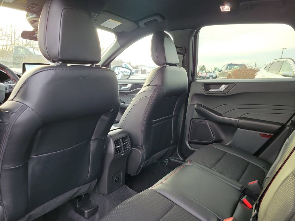New 2026 Ford Escape ST-Line w/ Cold Weather Package image 15
