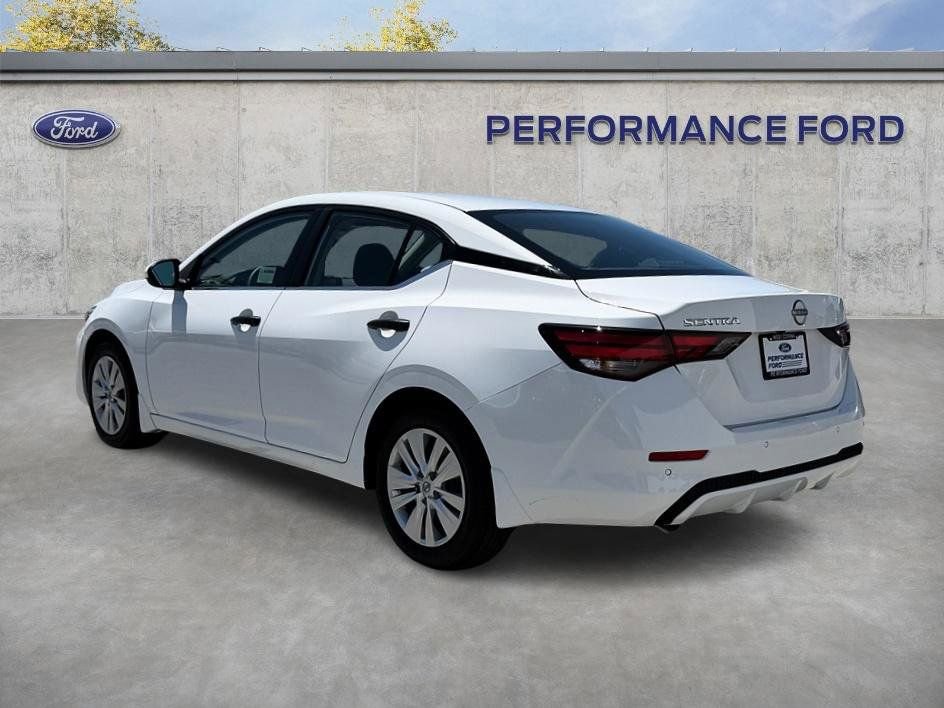 Used 2025 Nissan Sentra S FWD image 11