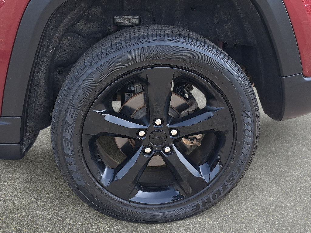 Certified 2023 Jeep Grand Cherokee Altitude AWD/4WD image 34
