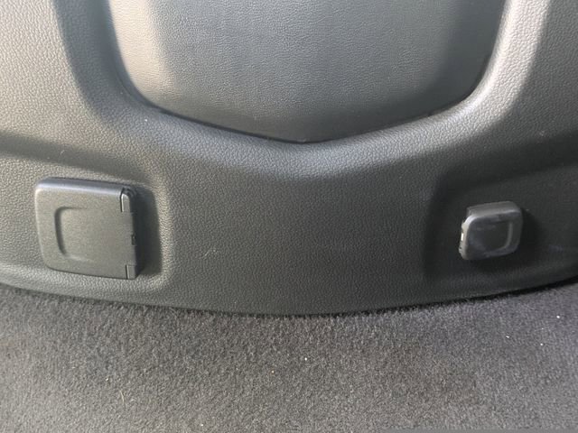 Used 2020 Cadillac Escalade Luxury image 18