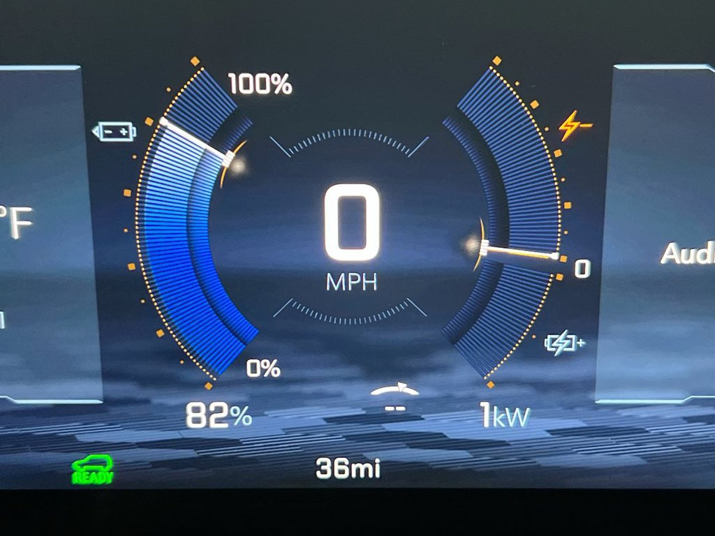 New 2026 Chevrolet Equinox EV LT w/ Comfort Package AWD/4WD image 13
