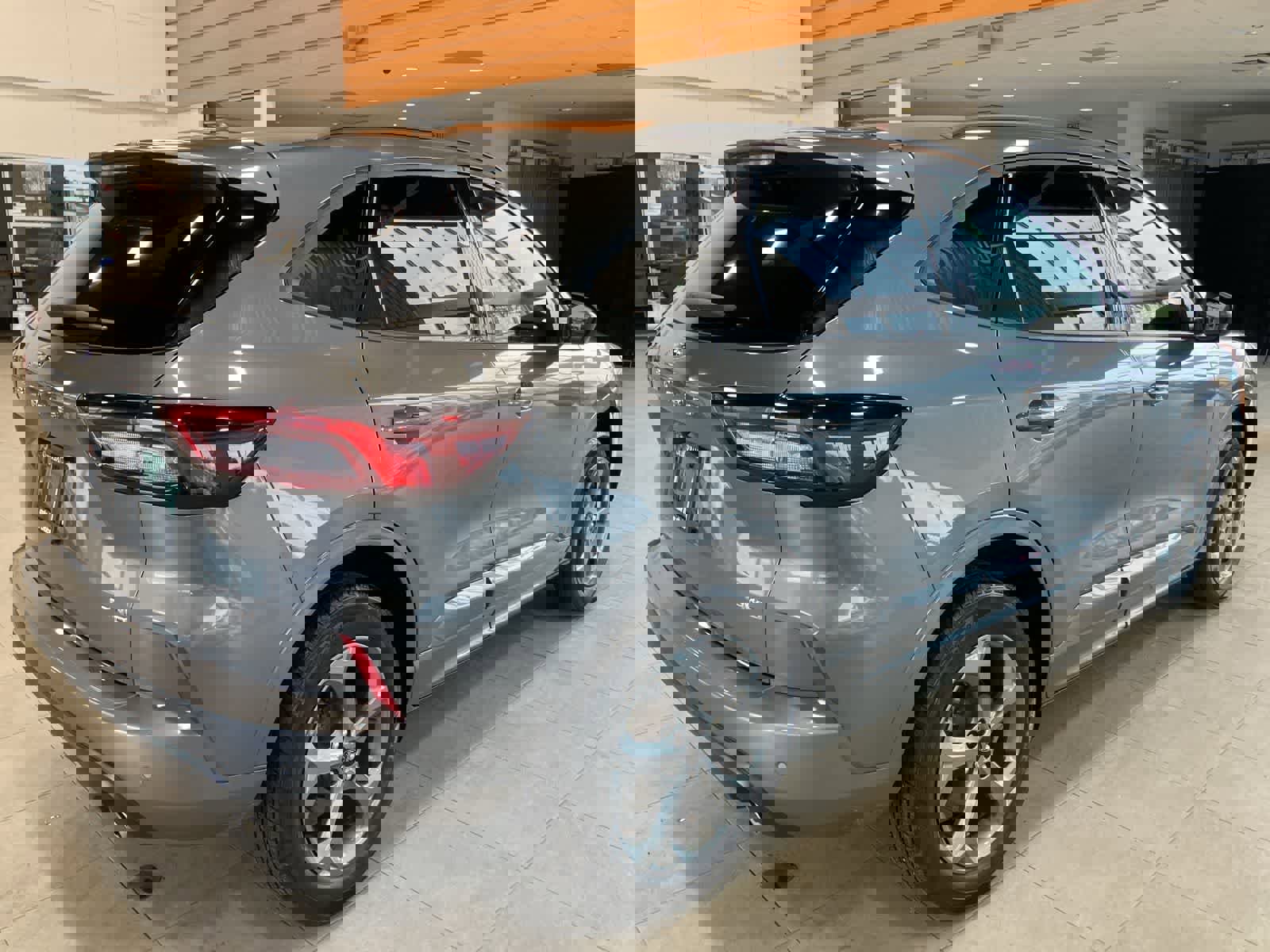 Used 2024 Ford Escape ST-Line w/ Tech Pack #1 image 5