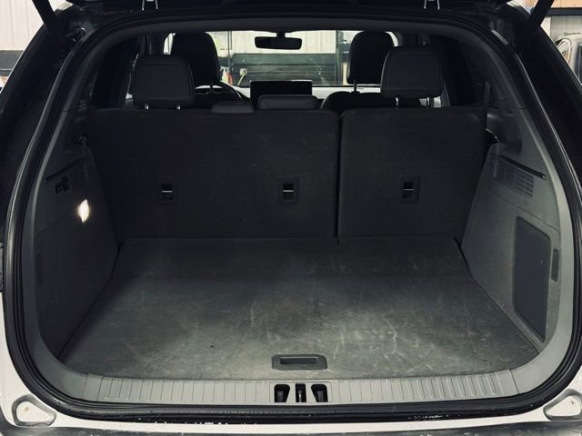 Used 2023 Lincoln Nautilus Reserve w/ Luxury Package image 12