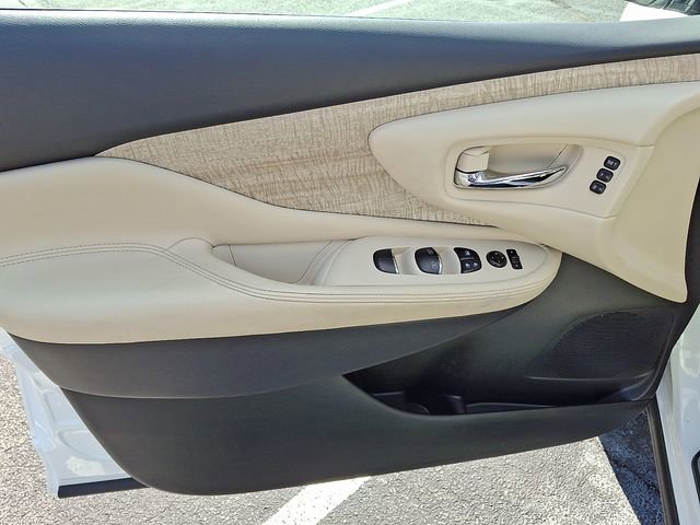 Used 2023 Nissan Murano SL image 9