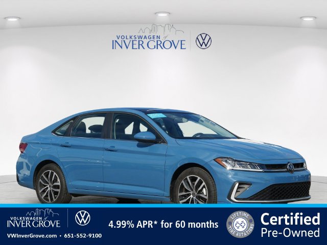 Certified 2025 Volkswagen Jetta SE