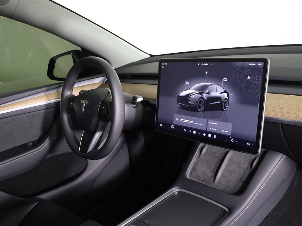 Used 2024 Tesla Model Y Performance AWD/4WD image 41