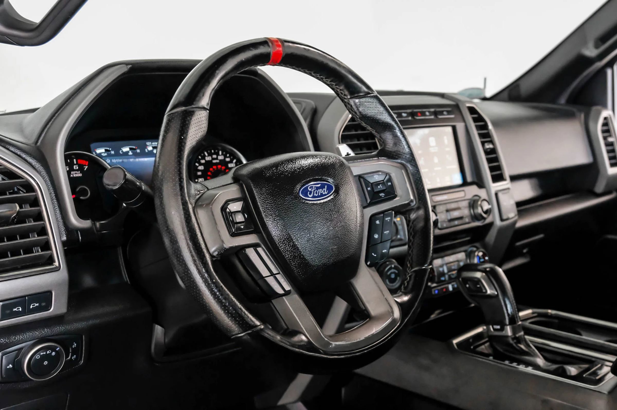 Used 2017 Ford F150 Raptor w/ Equipment Group 802A Luxury AWD/4WD image 15