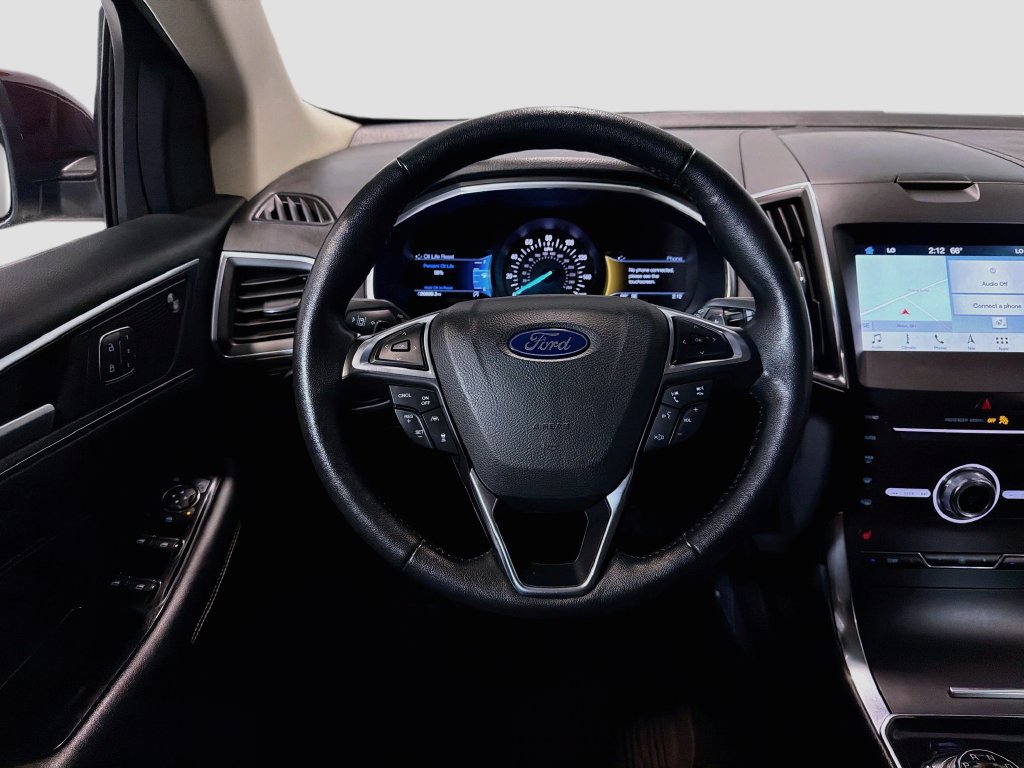 Used 2019 Ford Edge Titanium w/ Cold Weather Package AWD/4WD image 21