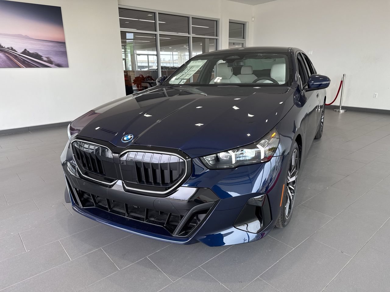 New 2026 BMW 550e xDrive AWD/4WD image 3