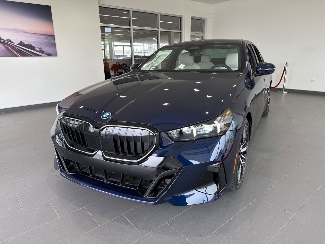 New 2026 BMW 550e xDrive AWD/4WD image 3