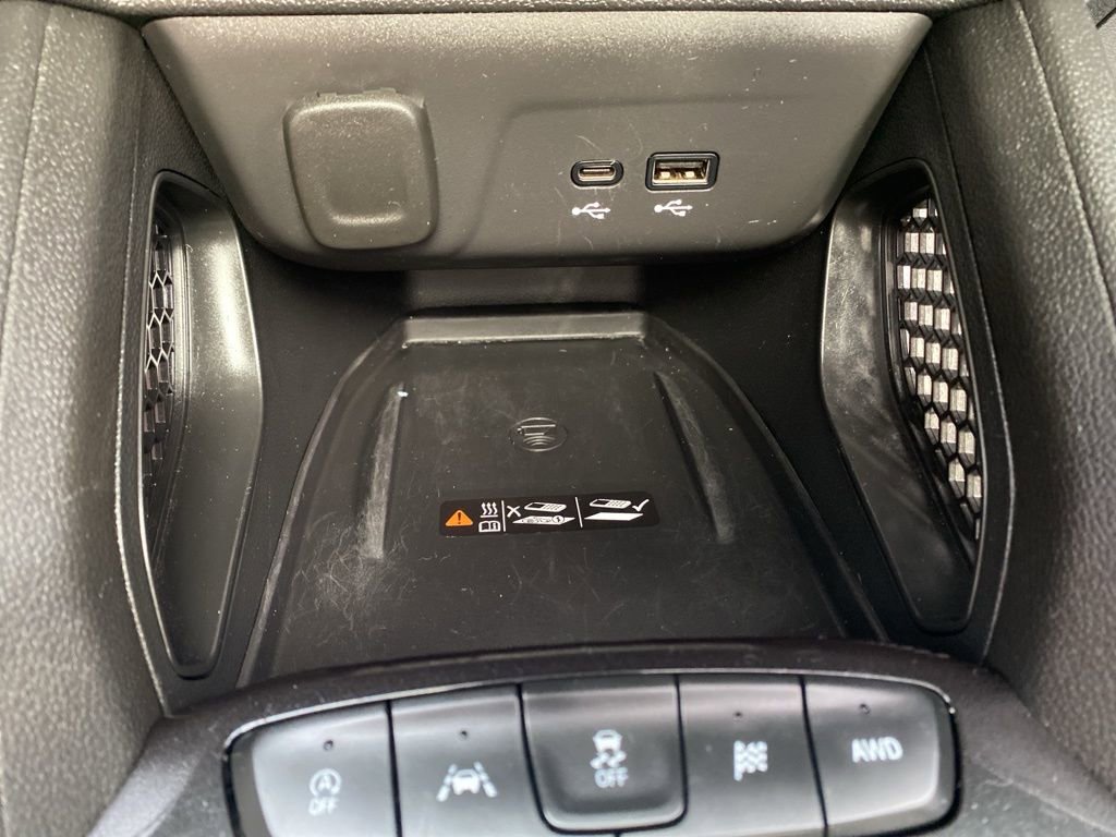 Used 2024 Chevrolet TrailBlazer RS w/ Convenience Package image 35