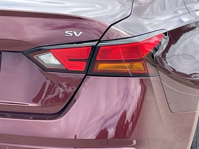 Used 2024 Nissan Altima 2.5 SV FWD image 6