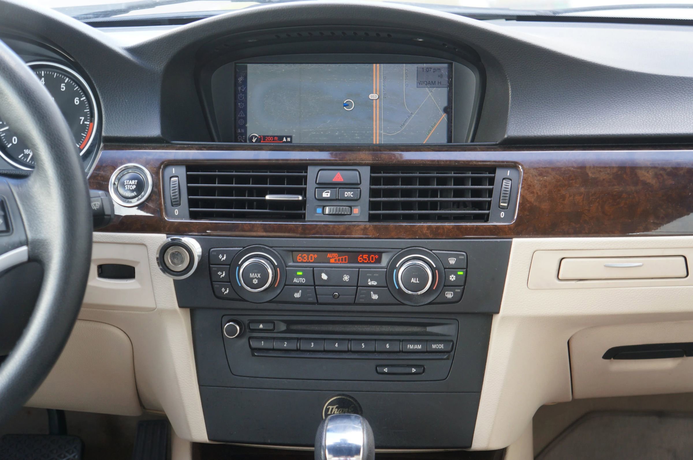 Used 2010 BMW 335i Convertible image 32