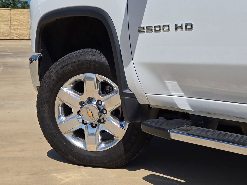 Used 2023 Chevrolet Silverado 2500 LTZ w/ LTZ Premium Package AWD/4WD image 32