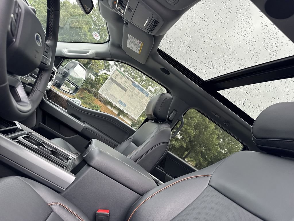 New 2026 Ford F350 Lariat w/ Black Appearance Package image 32