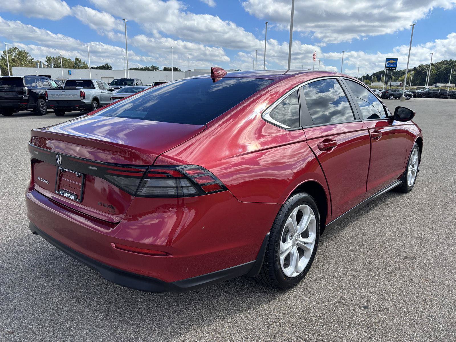 Used 2025 Honda Accord LX image 5