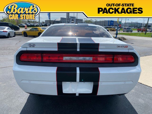 Used 2014 Dodge Challenger SRT8 w/ Harman/Kardon Audio Group RWD image 5