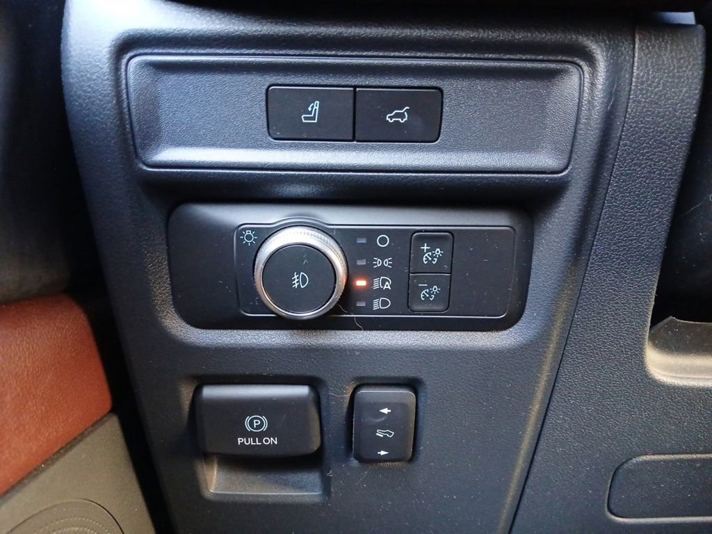 Used 2022 Ford Expedition Max Limited image 20