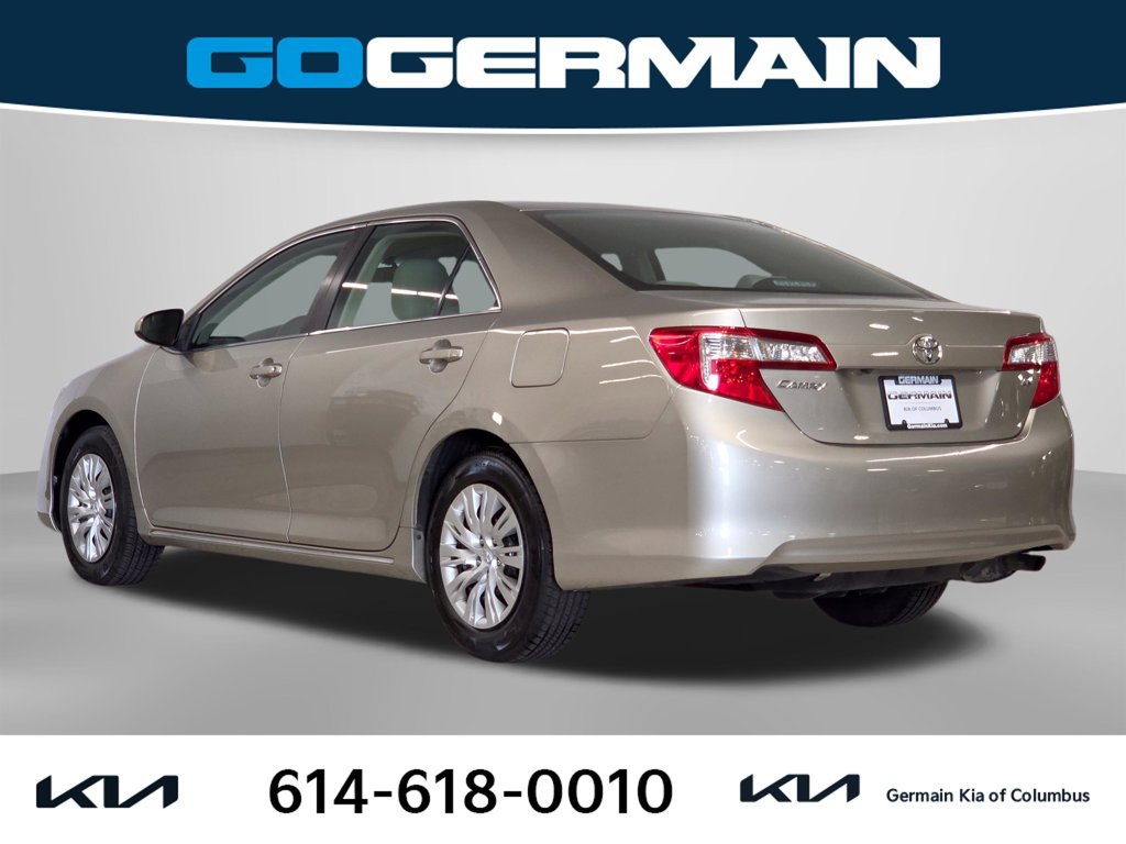 Used 2014 Toyota Camry LE FWD image 10