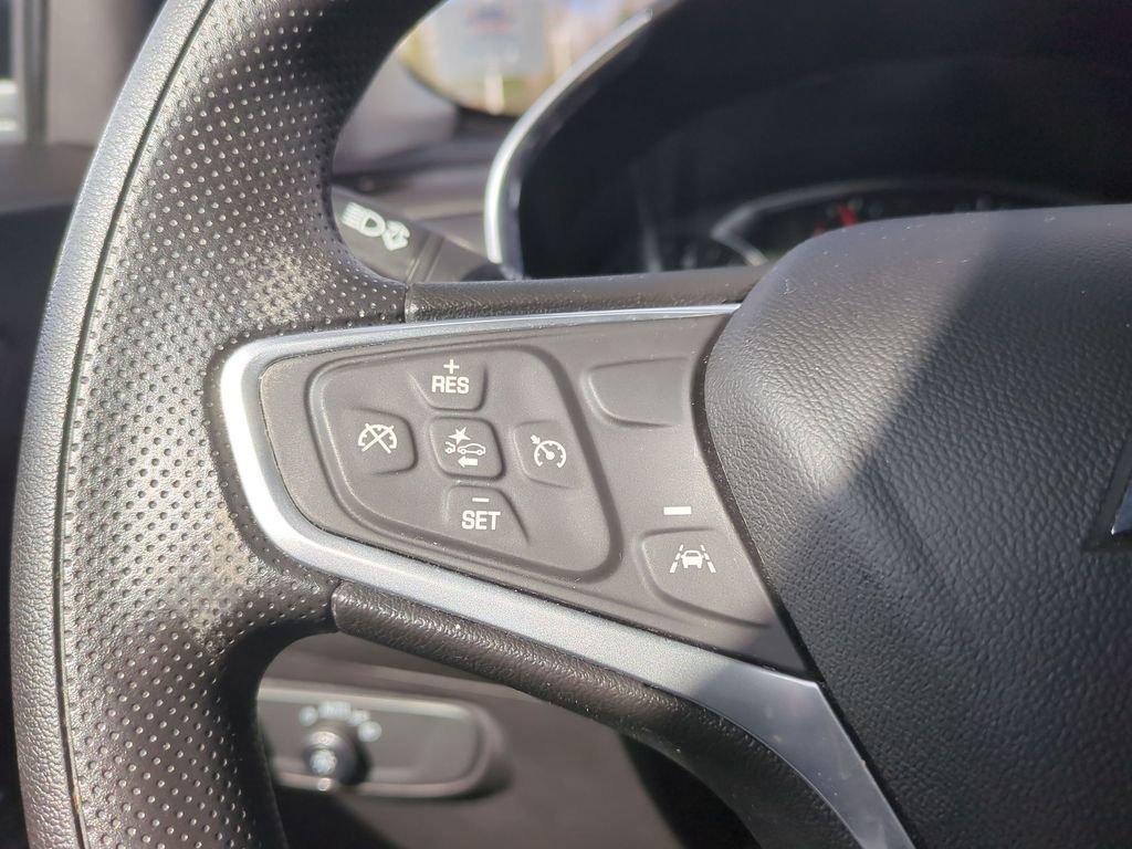 Used 2023 Chevrolet Equinox LT image 15