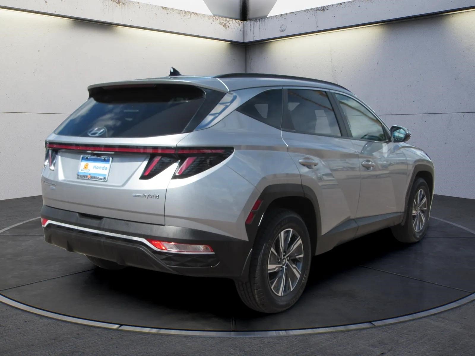 Used 2023 Hyundai Tucson Blue AWD/4WD image 5