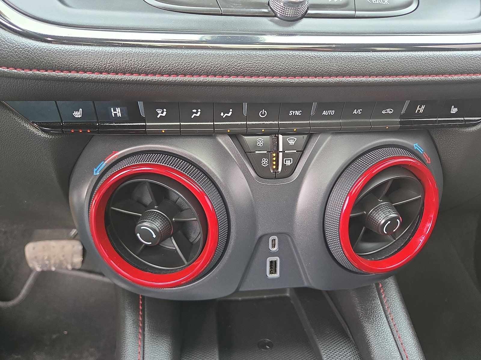 Used 2023 Chevrolet Blazer RS image 21