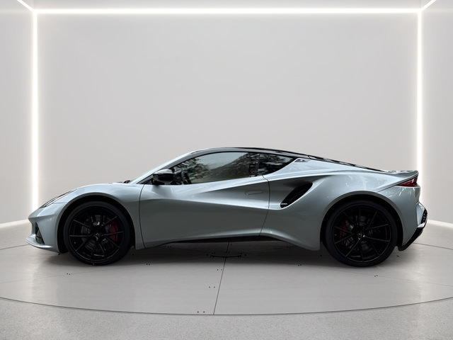 Used 2025 Lotus Emira RWD image 2
