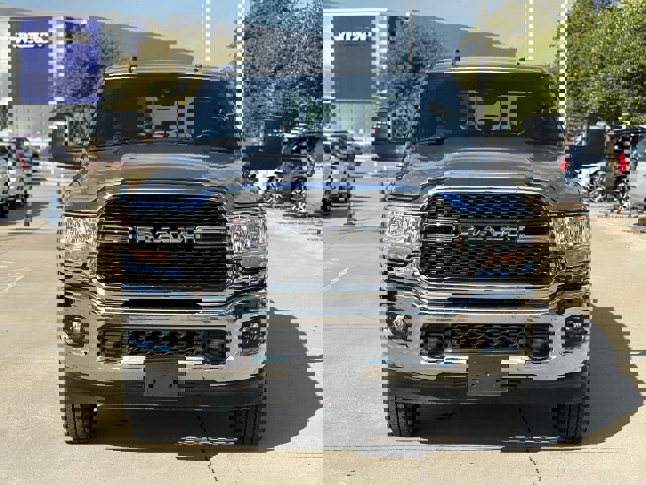 Used 2024 RAM 2500 Big Horn w/ Safety Group image 4