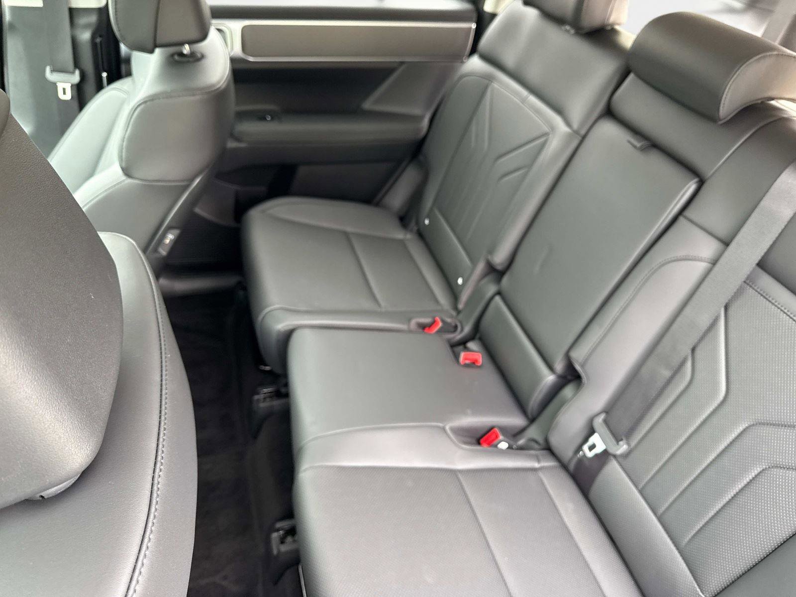 New 2026 Hyundai Santa Fe XRT image 13