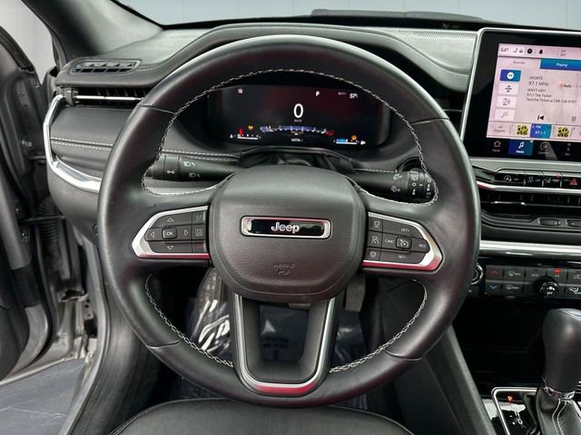 Used 2022 Jeep Compass High Altitude AWD/4WD image 17