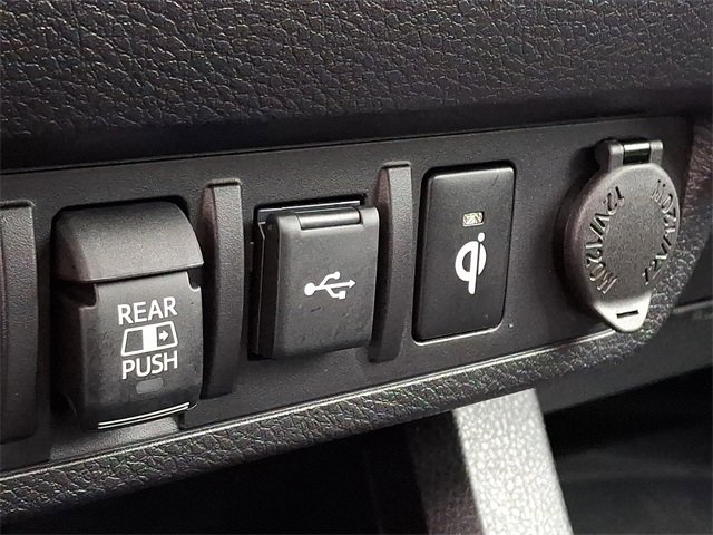 Used 2023 Toyota Tacoma Limited image 26