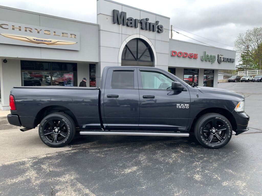 Used 2017 RAM 1500 Express AWD/4WD image 8
